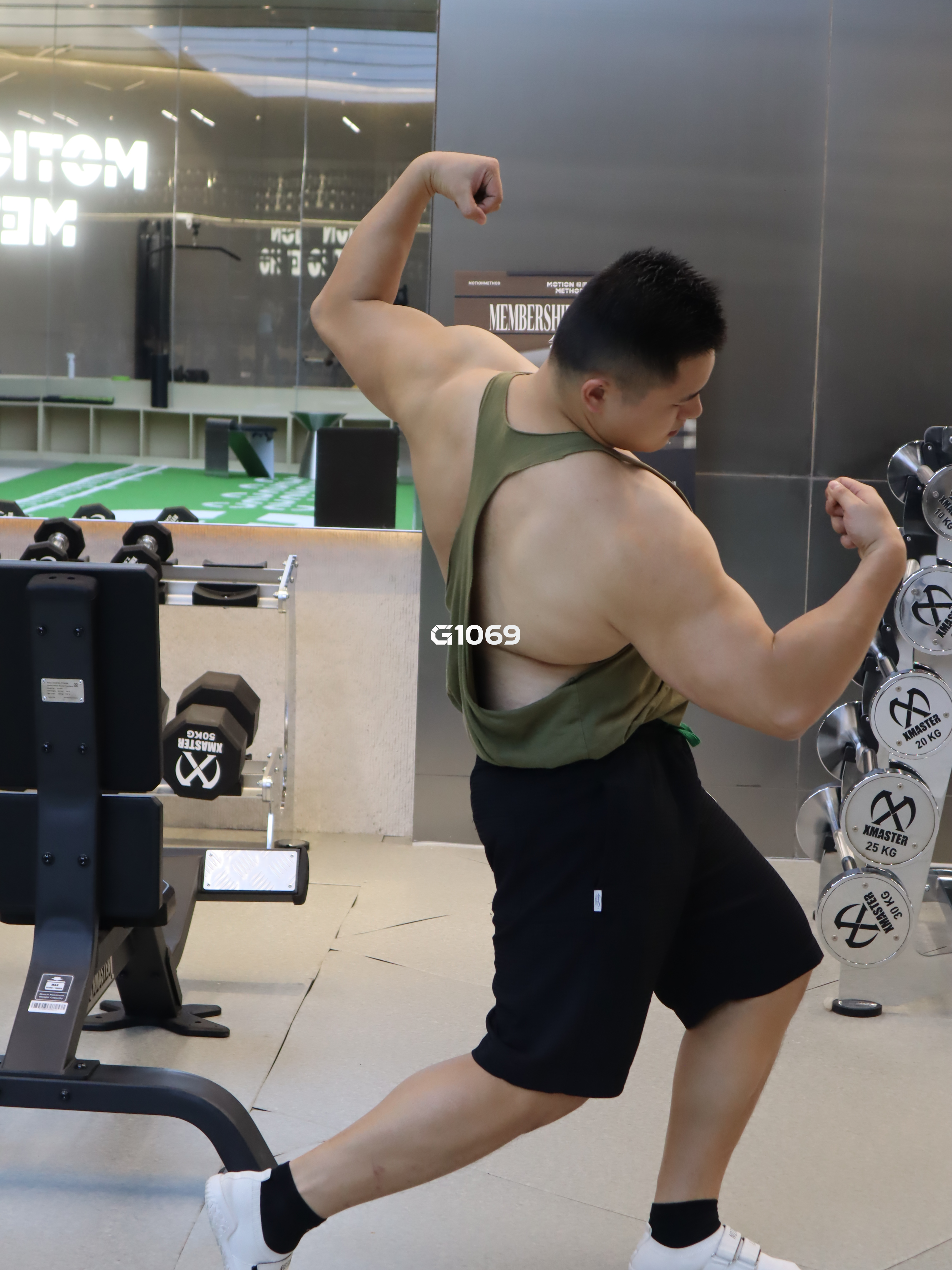 2026-10-05_15.09.04_被铁欺负的男猪脚_小练一把_2.png