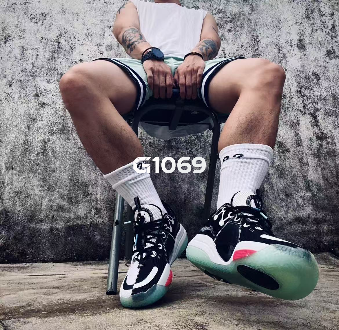 2026-08-25_17.34.04_汉堡的小黑屋_不是白皮也能穿薄荷绿啊_4.png