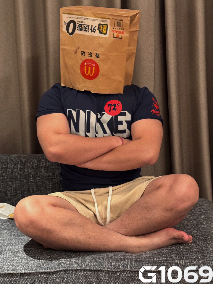 2025-05-19_21.12.48_Xffff_麦当劳纸袋_2.png