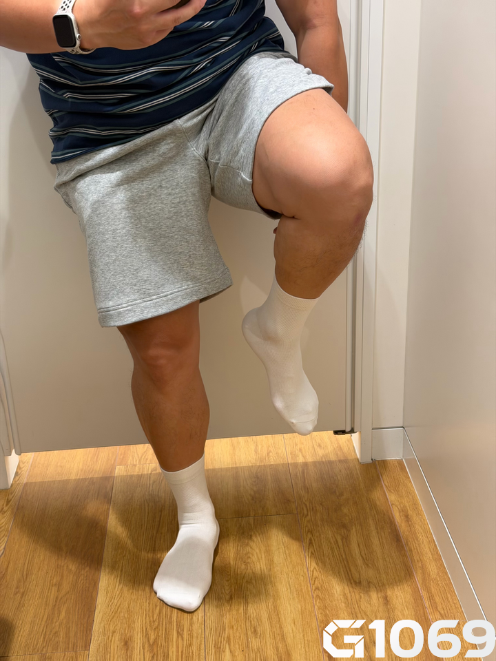 今日份的楼梯间摆拍